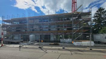 Residential and commercial building, Uetikon am See