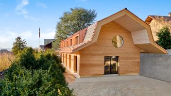Besuchen Sie den ersten Keller aus Holz der Schweiz!