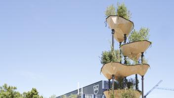 Die Skulptur vor dem Firmensitz von V-Zug