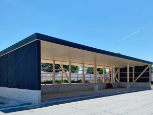 Shelter in front of the building
