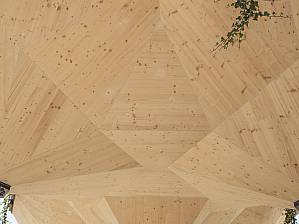 The sculpture is a symbol of the connection between high tech and nature